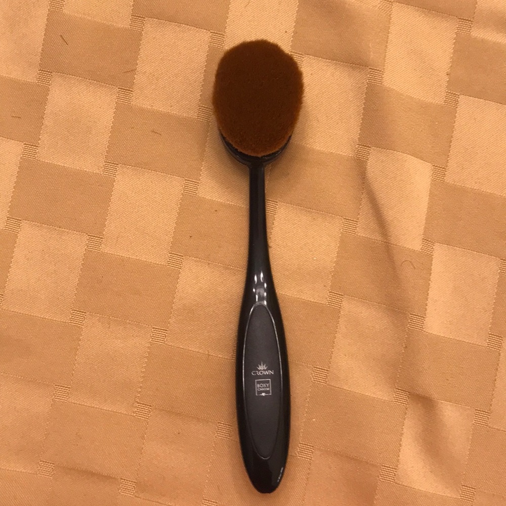 Round contour brush crown pro